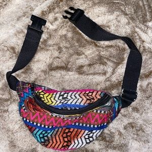 Threaded colorful Fanny pack